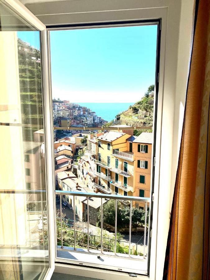 The Manarola Main Plaza Hotel Bagian luar foto
