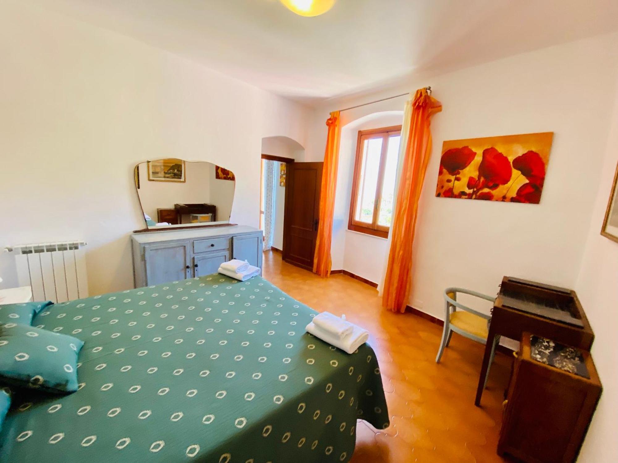 The Manarola Main Plaza Hotel Bagian luar foto